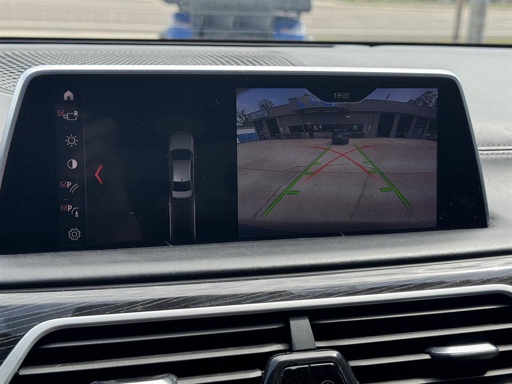 Used 2019 BMW 740i xDrive w/ Executive Package AWD/4WD image 9