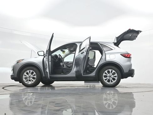 Certified 2024 Ford Escape Active w/ Cold Weather Package FWD image 46
