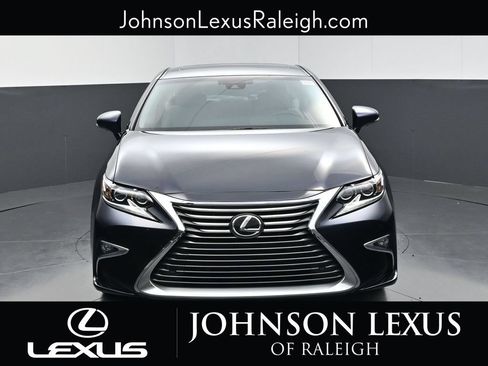 Used 2018 Lexus ES 350 w/ Luxury Package w/Wood Trim FWD image 4