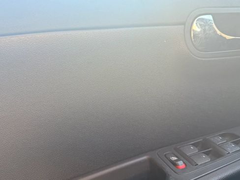 Used 2010 Chevrolet Malibu LT FWD image 25