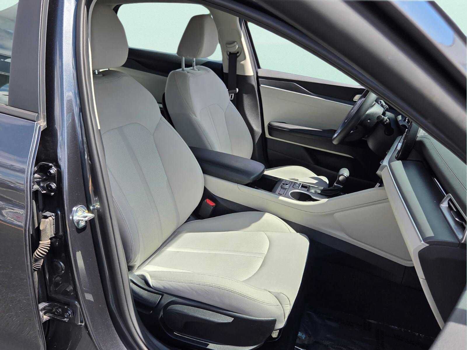 Used 2022 Kia K5 LXS FWD image 18
