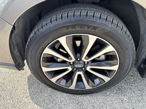 Used 2017 Subaru Forester 2.0XT Touring image 9