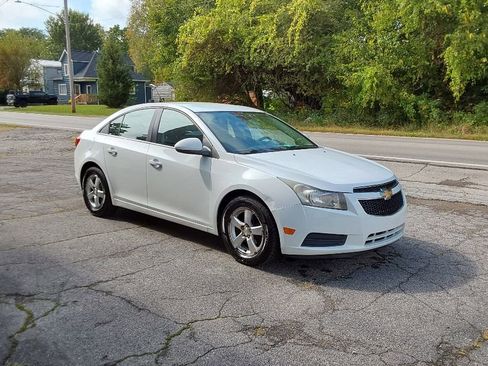 Used 2012 Chevrolet Cruze LT image 4