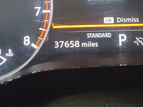 Used 2025 Nissan Pathfinder SV image 15