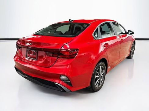Used 2023 Kia Forte LXS image 7