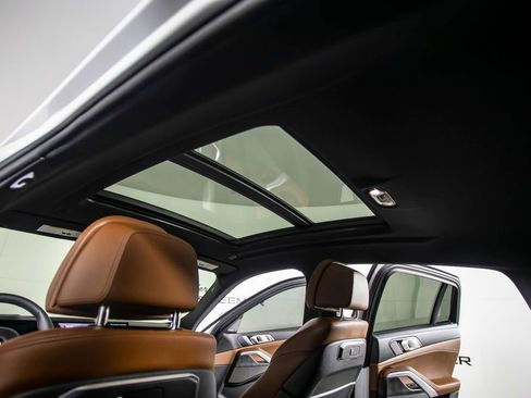 Used 2025 BMW X6 xDrive40i w/ Climate Comfort Package image 26