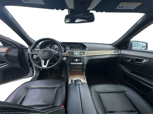 Used 2014 Mercedes-Benz E 350 4MATIC Sedan image 13