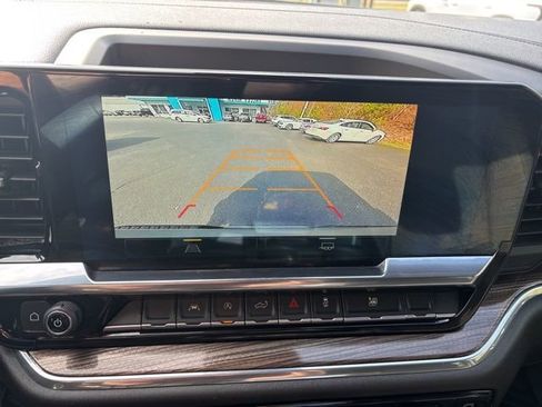 Used 2025 Chevrolet Silverado 1500 LT RWD image 37