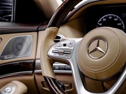 Used 2019 Mercedes-Benz S 560 4MATIC Sedan image 20