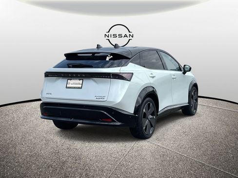 Used 2025 Nissan Ariya Platinum image 6