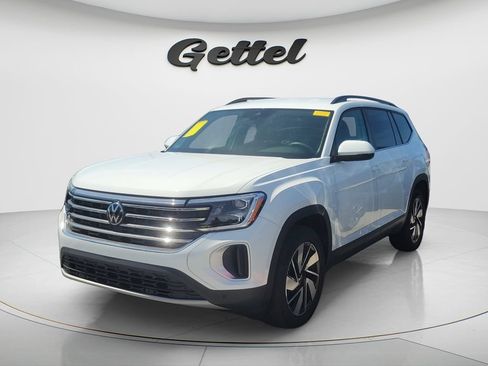 Used 2024 Volkswagen Atlas SE FWD image 2