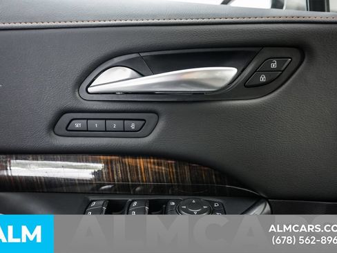 Used 2025 Cadillac XT4 Premium Luxury FWD image 52