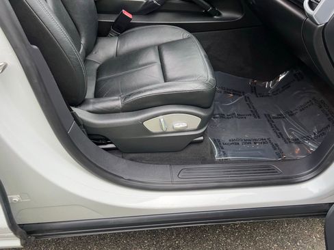 Used 2014 Porsche Cayenne Platinum Edition w/ Basic Package image 20