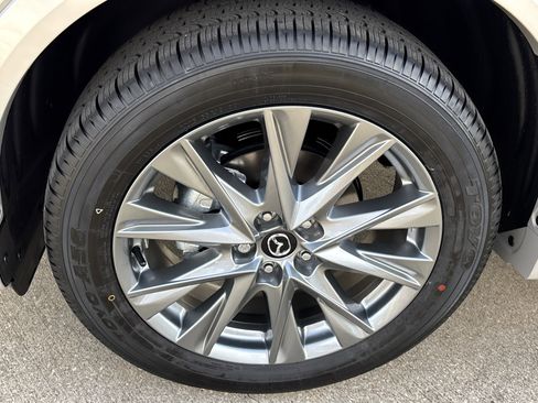 New 2025 MAZDA CX-5 AWD 2.5 S w/ Premium Plus Pkg image 14