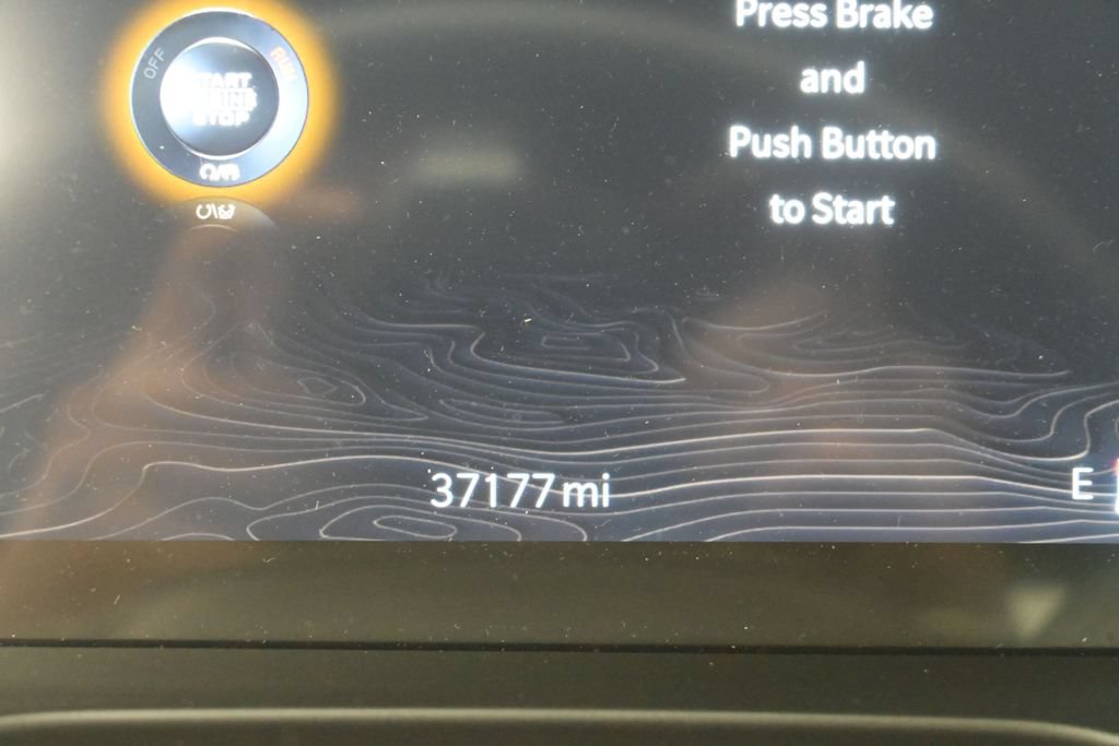 Used 2023 Jeep Grand Cherokee Laredo RWD image 12