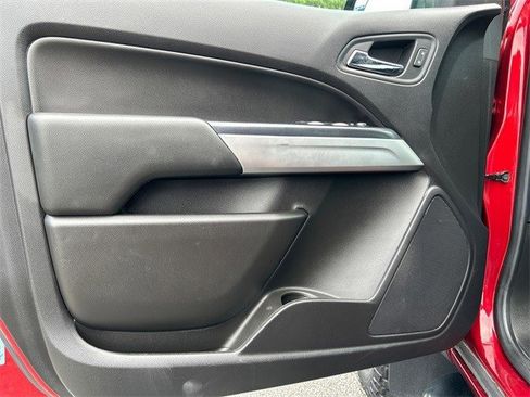 Used 2021 Chevrolet Colorado ZR2 image 17