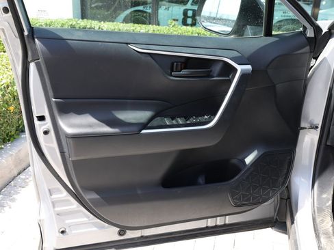 Used 2024 Toyota RAV4 LE image 9