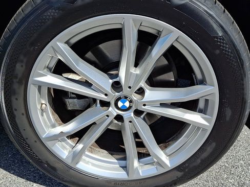 Certified 2025 BMW X3 xDrive30i w/ Premium Package AWD/4WD image 8