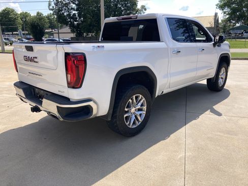 Used 2020 GMC Sierra 1500 SLT w/ SLT Premium Package AWD/4WD image 2