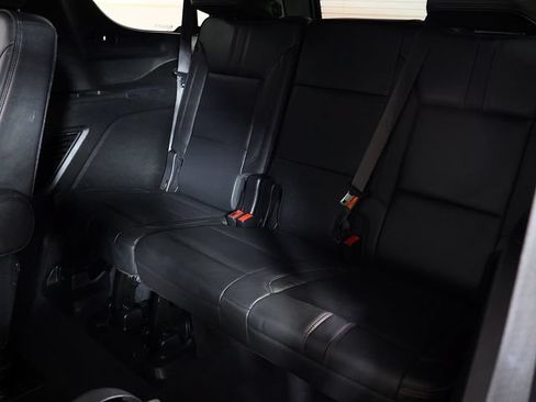 Used 2021 Chevrolet Tahoe RST w/ Luxury Package AWD/4WD image 14