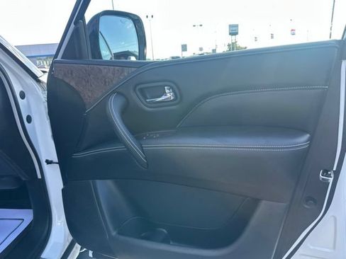 Used 2023 INFINITI QX80 Premium Select w/ Cargo Package AWD/4WD image 12
