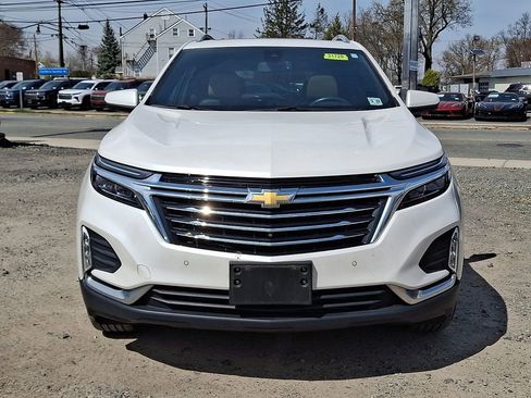 Used 2022 Chevrolet Equinox Premier image 2