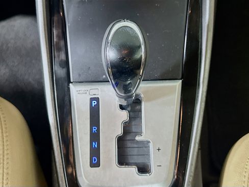 Used 2012 Hyundai Elantra Limited w/ Technology Pkg 5 image 25