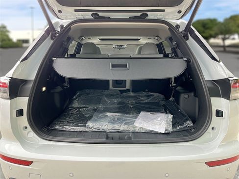 New 2025 Mitsubishi Outlander SE image 27