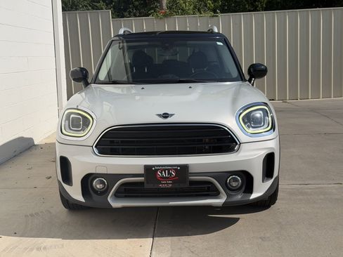 Used 2022 MINI Cooper Countryman FWD image 2