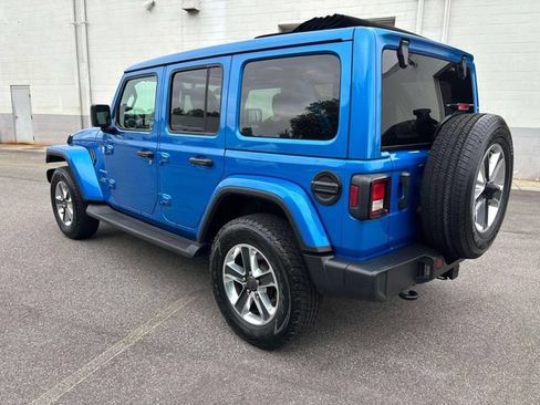 Used 2023 Jeep Wrangler Unlimited Sahara w/ Cold Weather Group AWD/4WD image 6