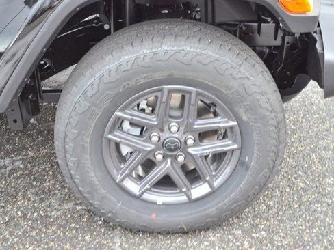 New 2026 Jeep Gladiator Sport image 10