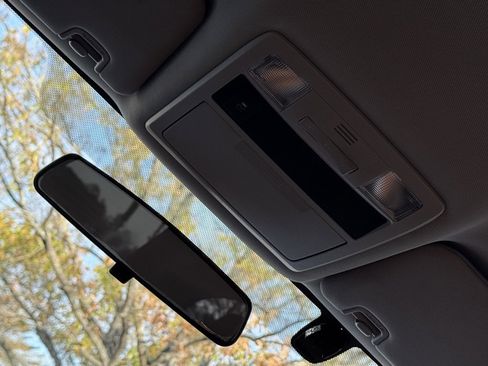 Used 2016 Toyota Tacoma SR5 image 25