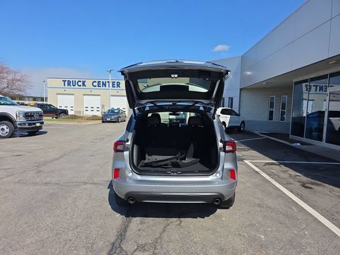 Certified 2023 Ford Escape ST-Line w/ Tech Pack #1 AWD/4WD image 11