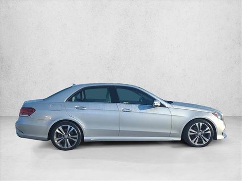 Used 2016 Mercedes-Benz E 350 Sedan image 4