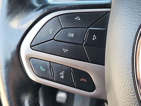 Used 2021 Dodge Charger SXT w/ Leather Interior Group RWD image 22