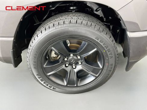 Used 2023 RAM 1500 Big Horn AWD/4WD image 37