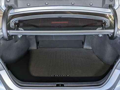 Used 2022 Toyota Camry SE w/ Carpet Mat Package (TMS) FWD image 7