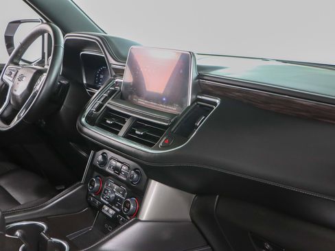 Used 2023 Chevrolet Tahoe Z71 w/ Luxury Package image 31