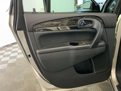 Used 2014 Buick Enclave Leather AWD/4WD image 32