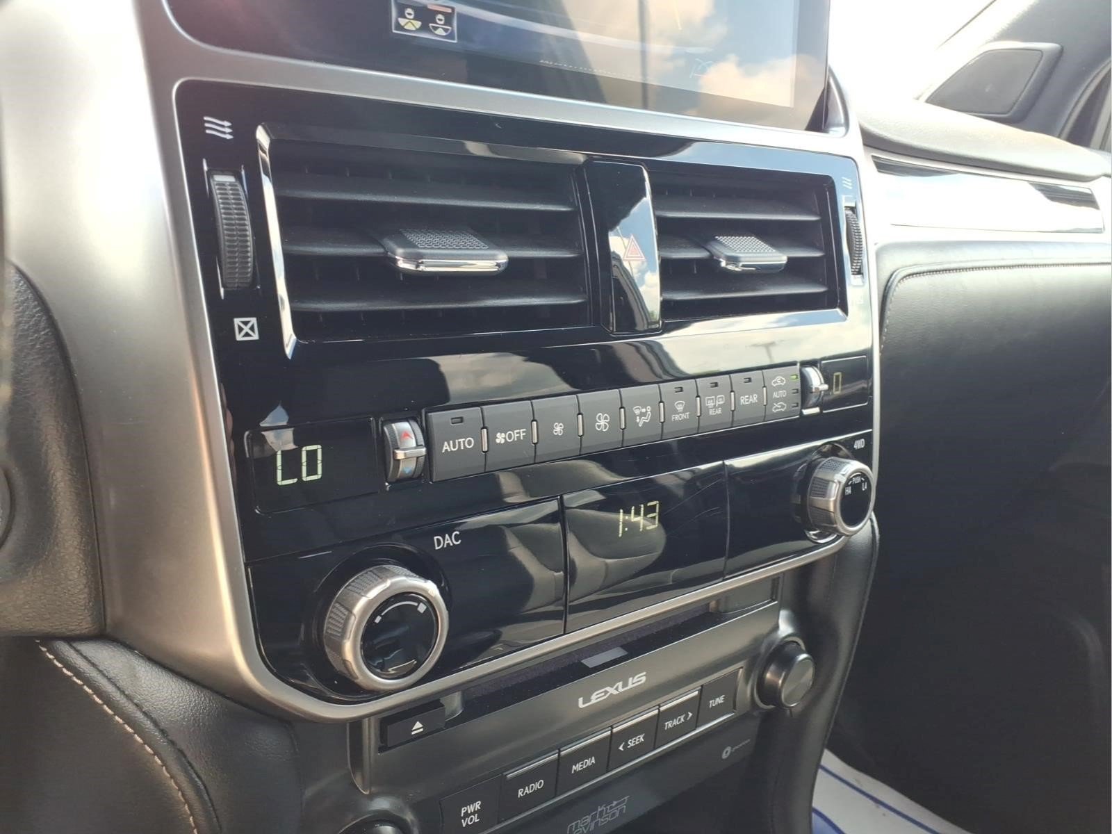 Used 2023 Lexus GX 460 Premium w/ Premium Plus Package AWD/4WD image 11