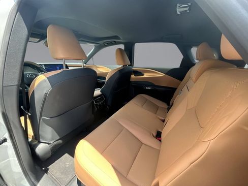 Used 2023 Lexus RX 350 Premium w/ Accessory Package (Z1) FWD image 9