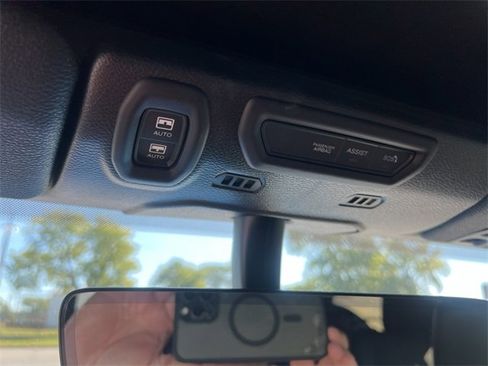 Used 2021 Jeep Wrangler Unlimited Sahara image 18