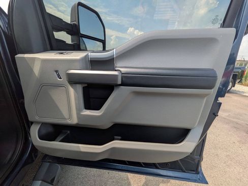 Used 2019 Ford F250 XLT w/ XLT Premium Package AWD/4WD image 21