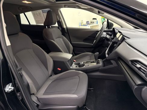 Used 2025 Subaru Crosstrek 2.0i Premium image 22