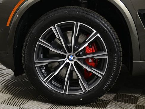 New 2026 BMW X5 xDrive40i w/ M Sport Package AWD/4WD image 12
