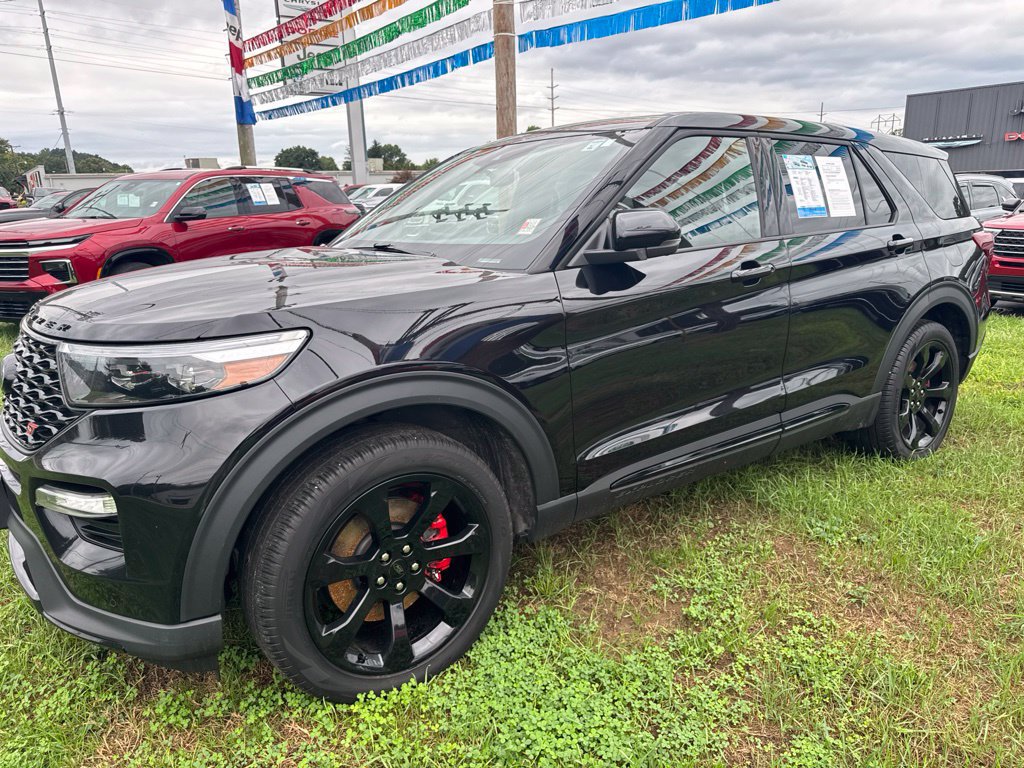 Used 2022 Ford Explorer ST w/ ST Street Pack AWD/4WD image 4