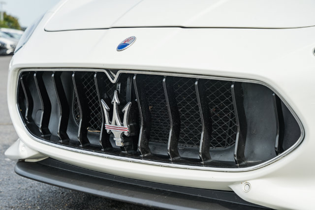 Used 2018 Maserati GranTurismo Sport RWD image 16