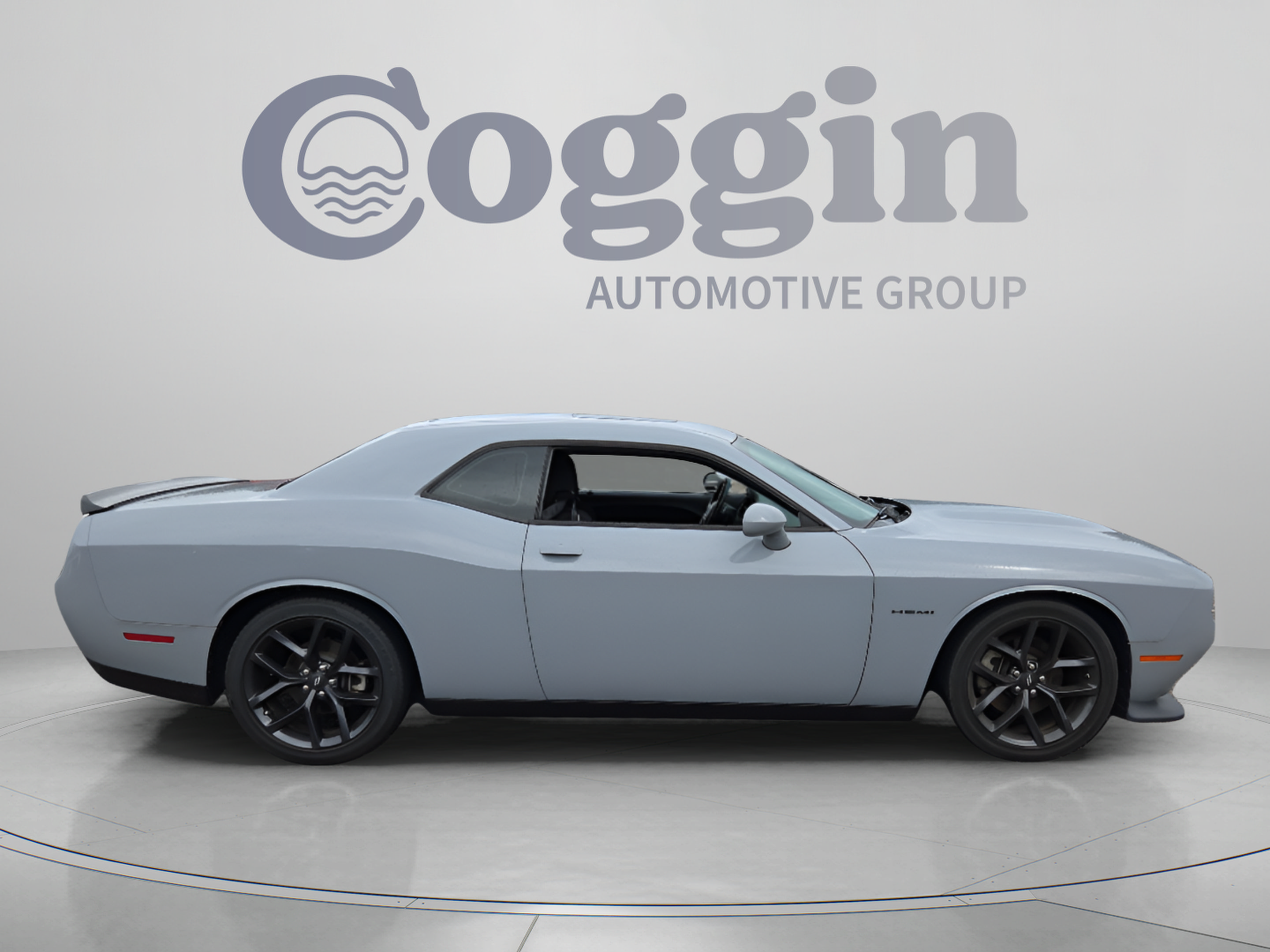 Used 2022 Dodge Challenger R/T w/ Blacktop Package RWD image 6