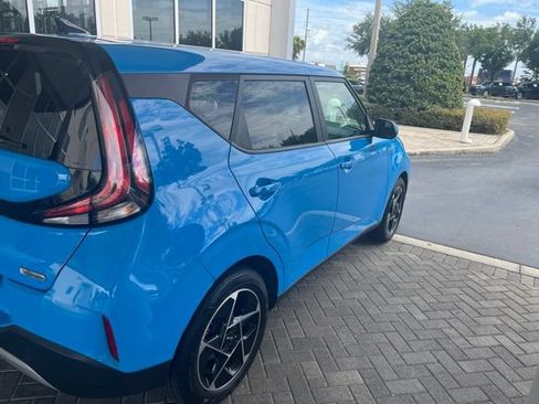 Used 2023 Kia Soul EX FWD image 5