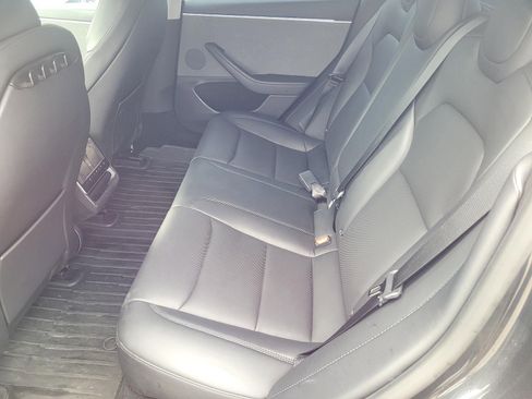 Used 2024 Tesla Model 3 Standard Range image 10